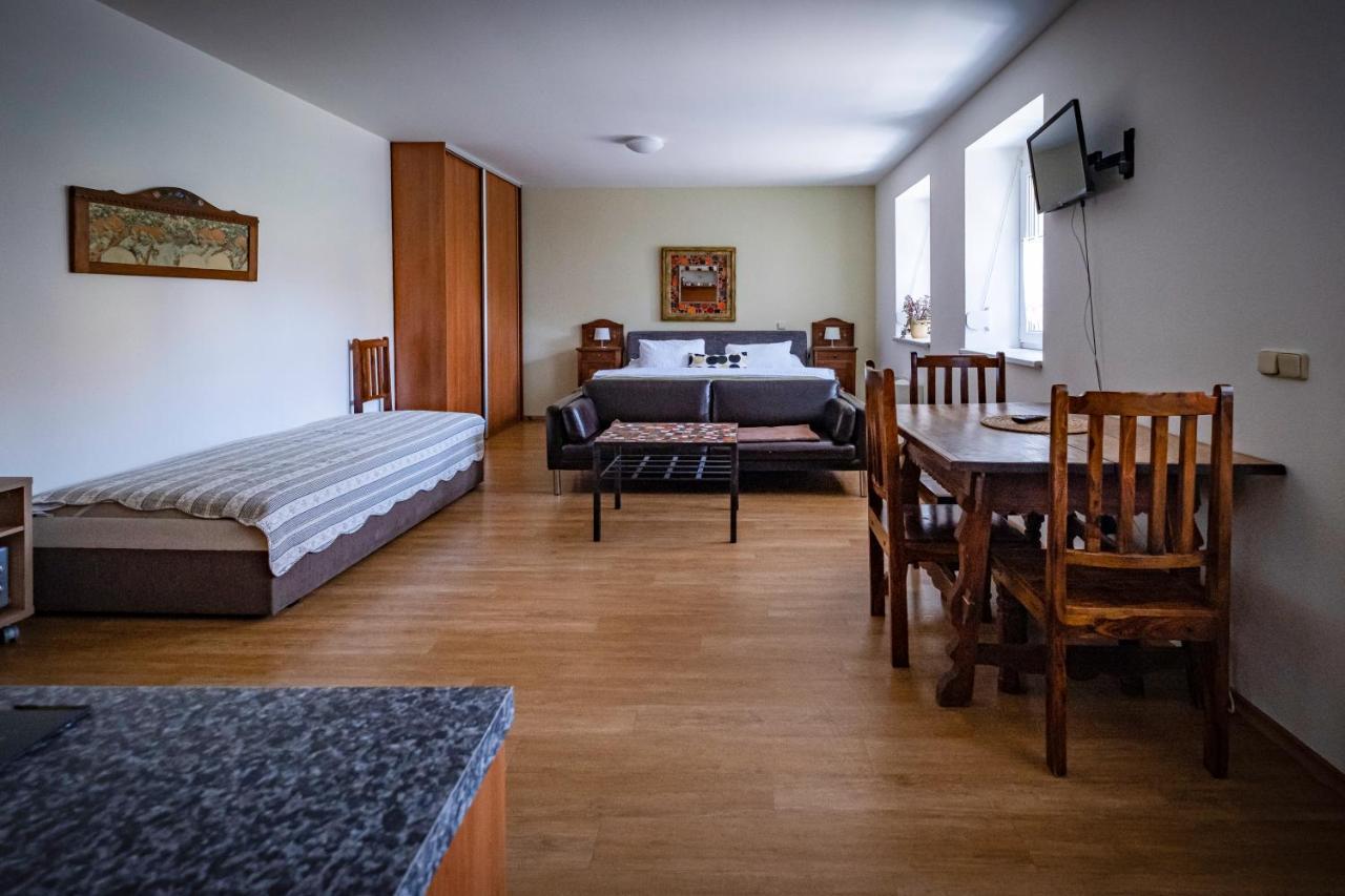 Apartmany Gulliver Микулов Экстерьер фото