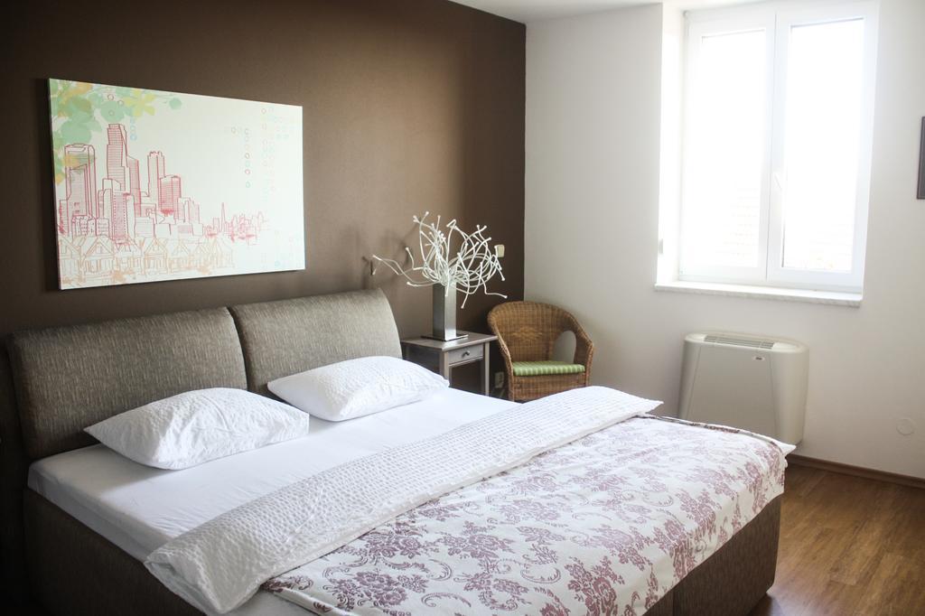 Apartmany Gulliver Микулов Экстерьер фото